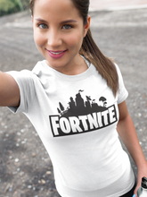 Carica l'immagine nel visualizzatore di Gallery, Fortnite T-Shirt